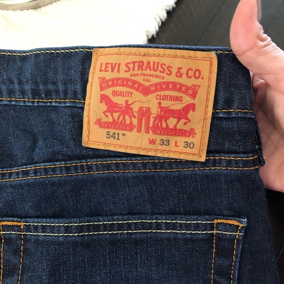 Men’s Levi’s 541 - Picture 3 of 3